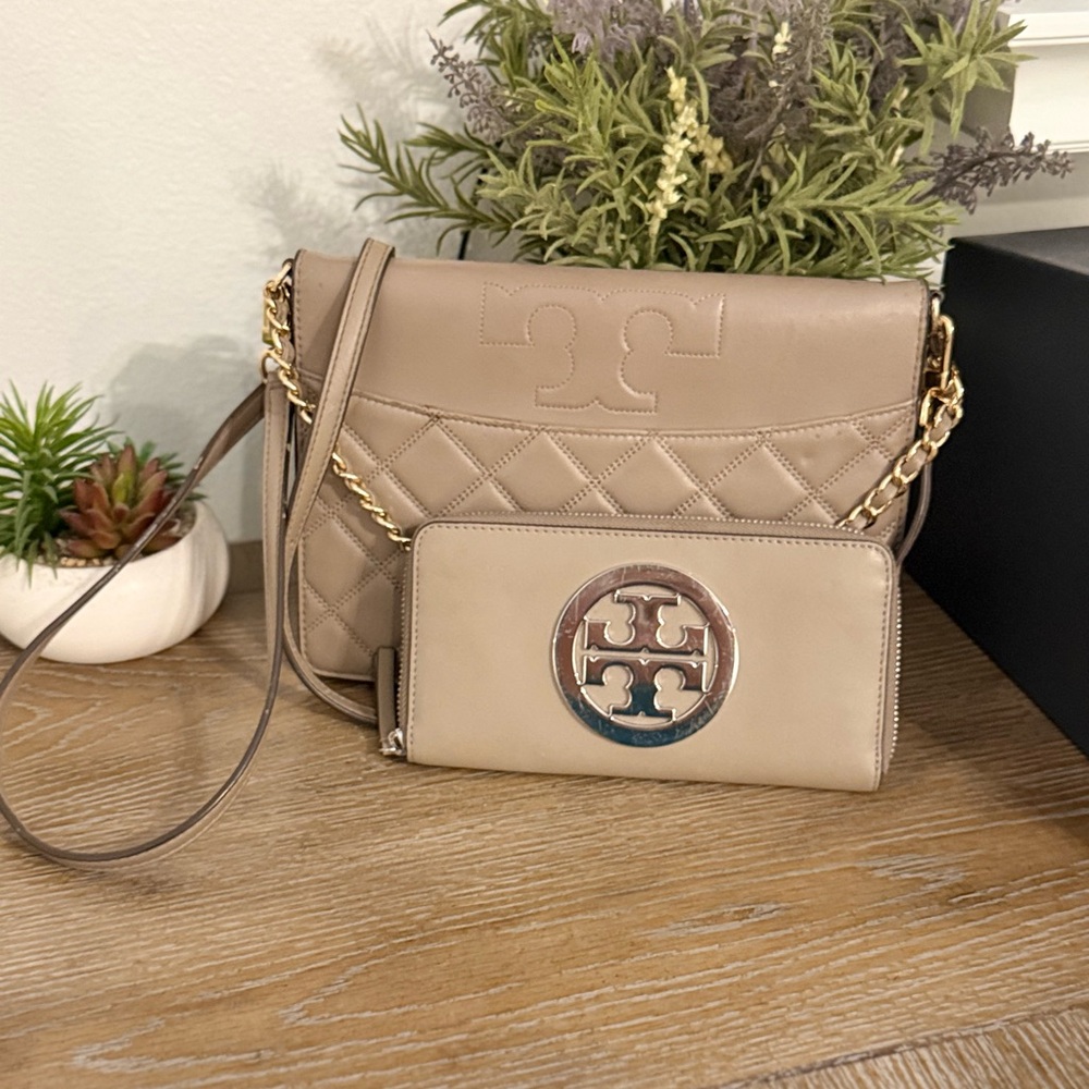 Tory Burch crossbody and wallet